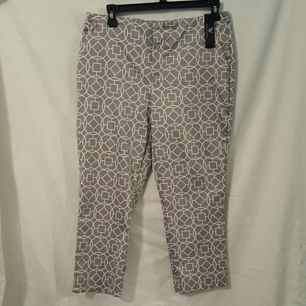 Worthington crop pants
